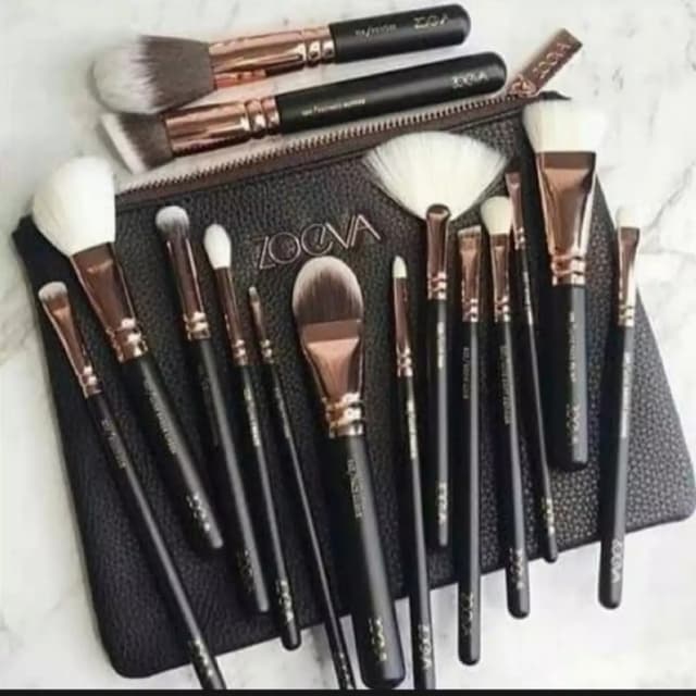 ZOEVA professional makeup brushes kit